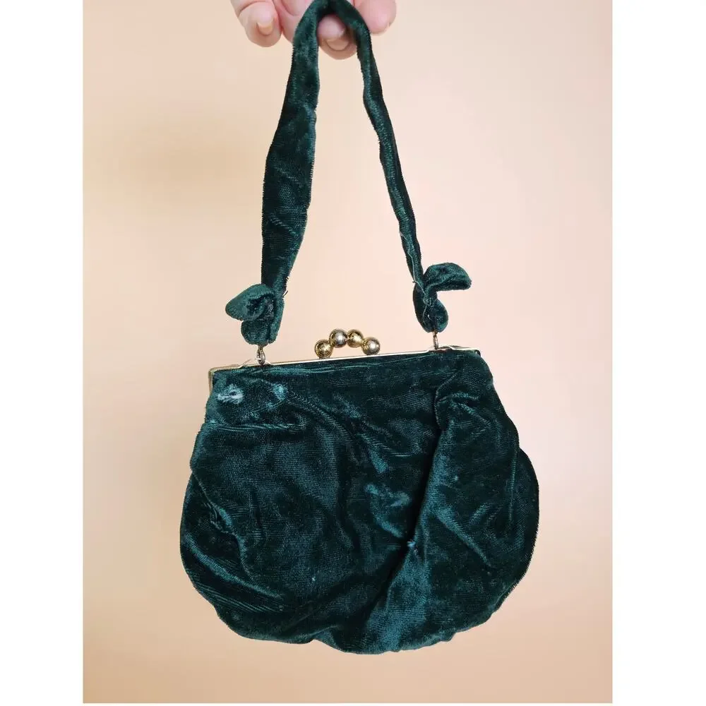 Vintage Mid-Century Velvet Kiss Lock Purse Forest Green Metal Frame Handbag